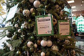Wunschzettelbaum Stiftung Kleeblatt fürs Leben